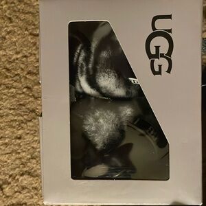 0/1(0-6 month)Black and white marble Ugg slippers